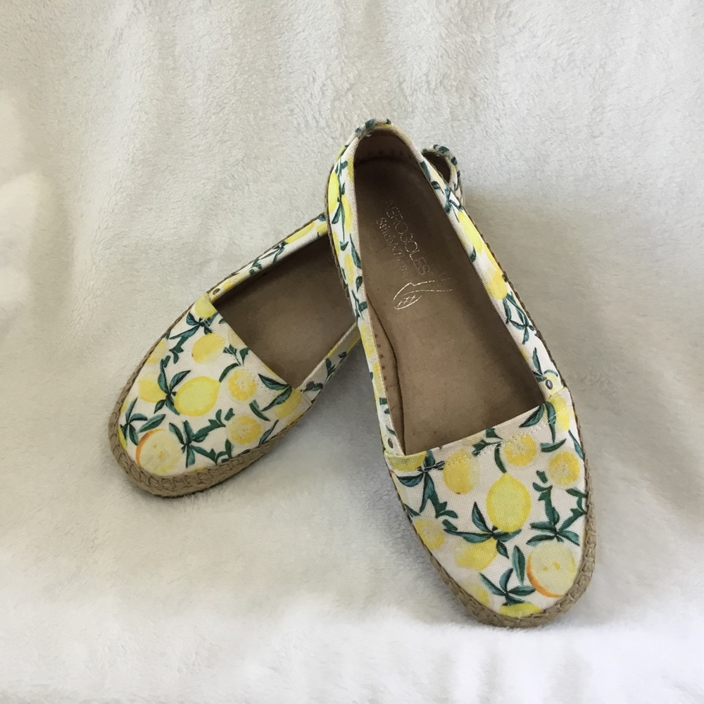 ~AEROSOLES LEMON PATTERN WITH BRAIDED TRIM SLIP ON SHOES~